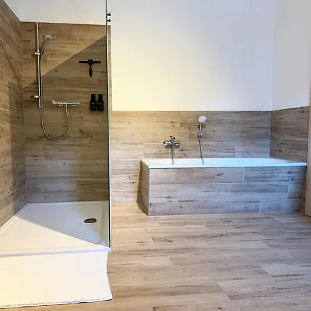Neu! Stilvolle Mit Terrasse - Ruhige Lage Appartement